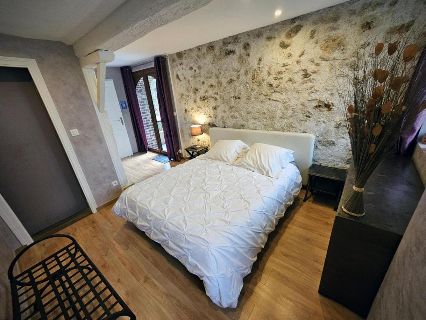 Le Corrigot Hotel Pierry Værelse billede